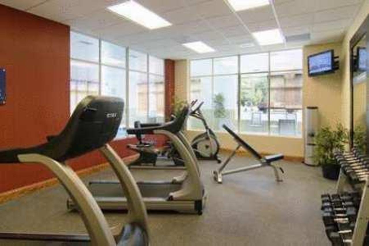 Hampton Inn Petersburg - Southpark Mall Колониал Хайтс Екстериор снимка