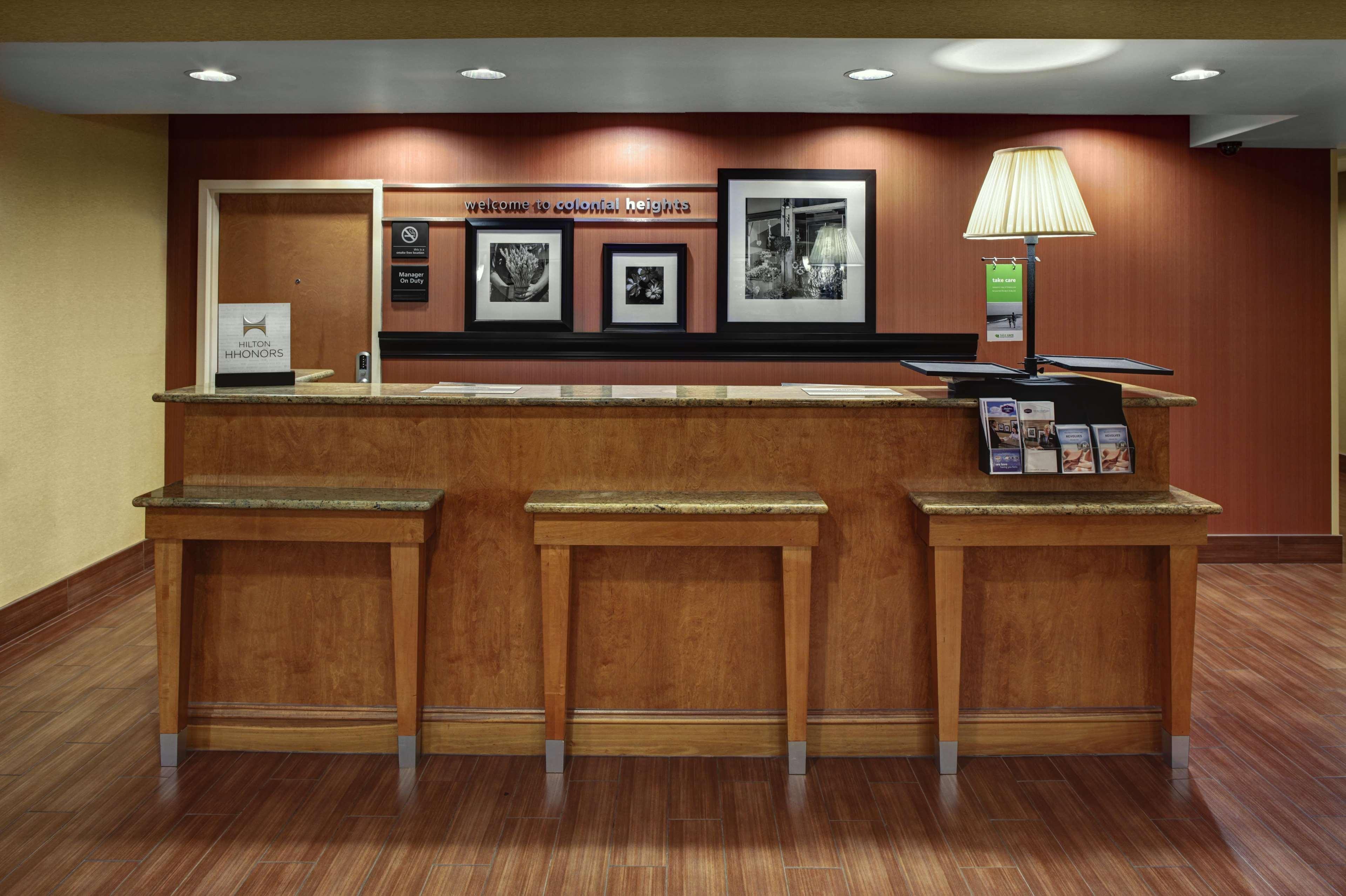 Hampton Inn Petersburg - Southpark Mall Колониал Хайтс Интериор снимка