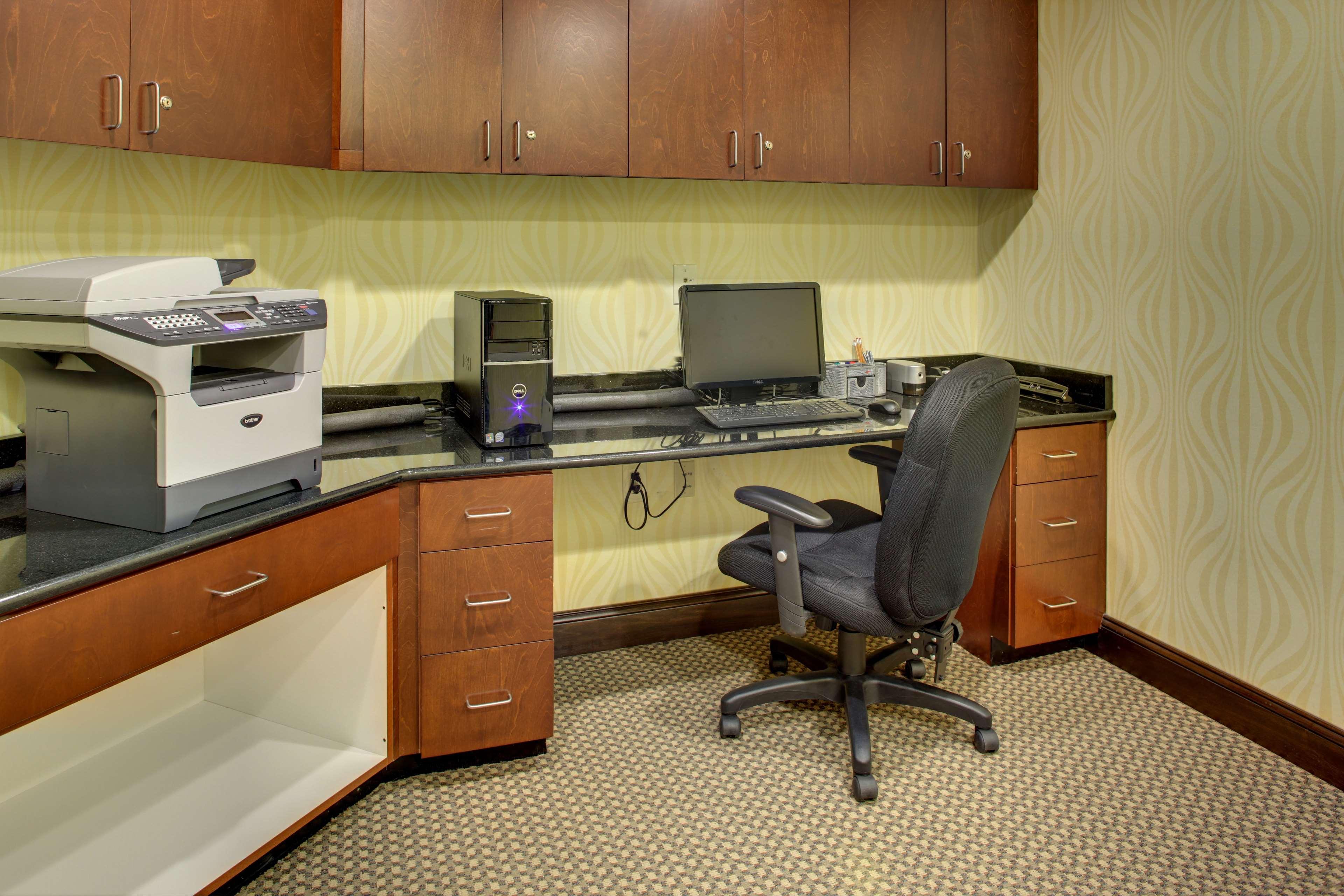 Hampton Inn Petersburg - Southpark Mall Колониал Хайтс Бизнес снимка