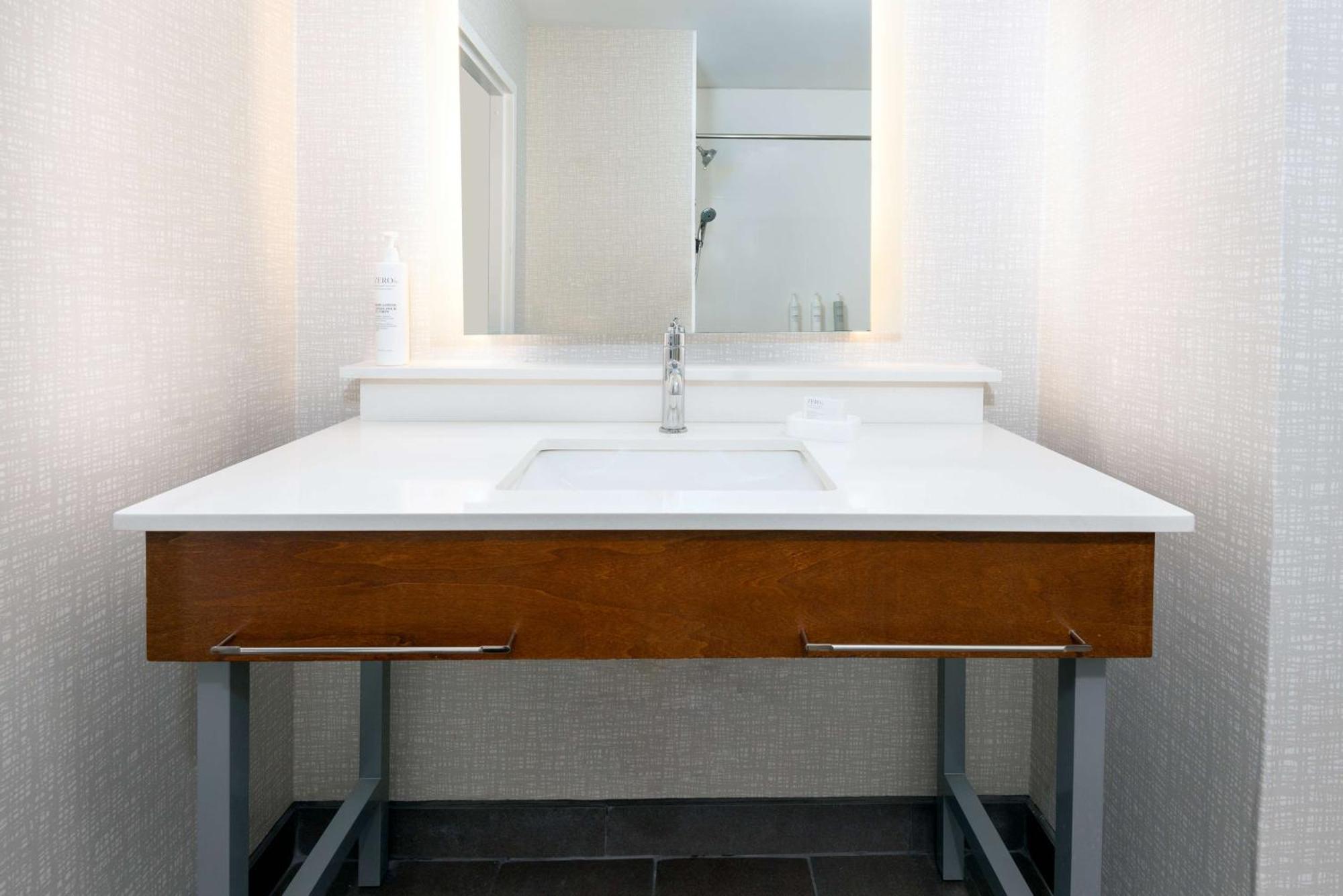 Hampton Inn Petersburg - Southpark Mall Колониал Хайтс Екстериор снимка